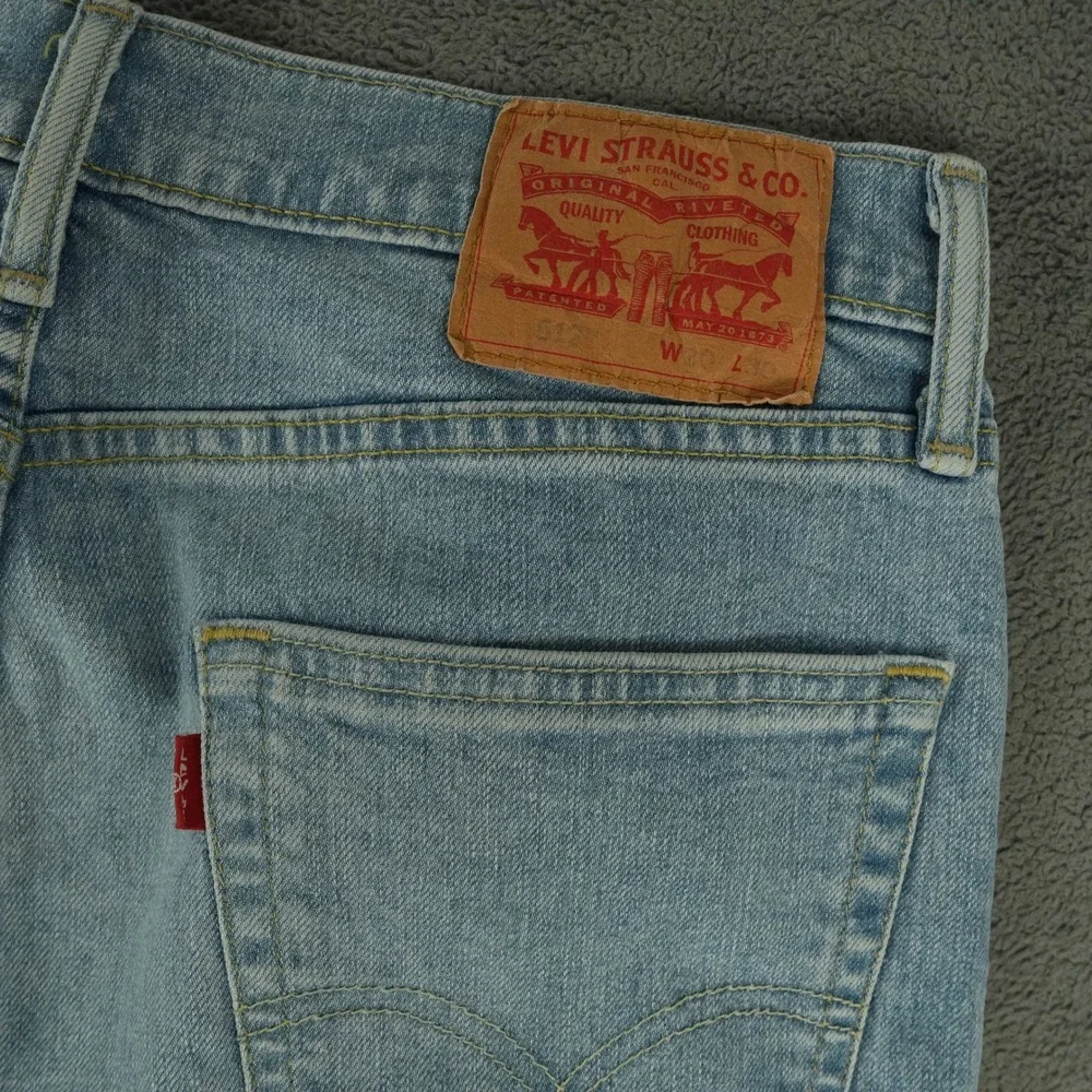 Levi's 512 Slim Taper Jeans Mens Fits 32x30 Light Wash Blue Denim 28833-0153